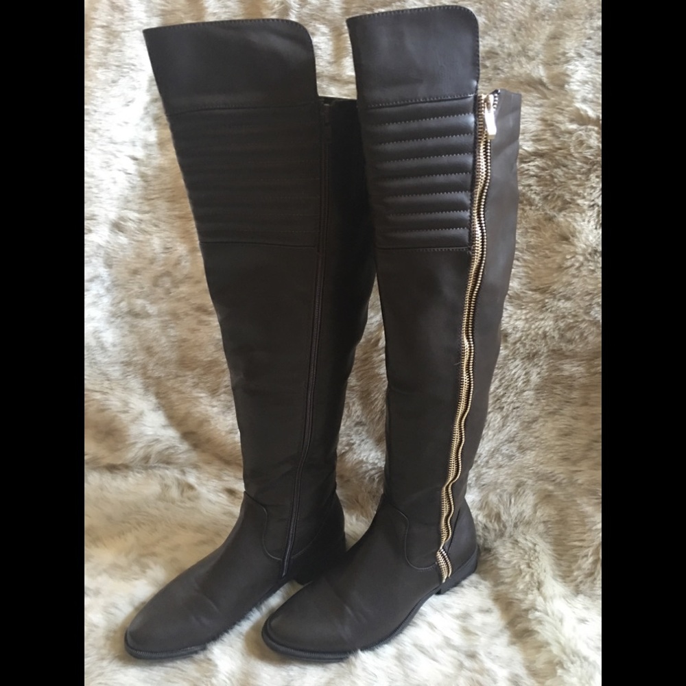 A.X.N.Y.-Over the knee gold zippered detail boots